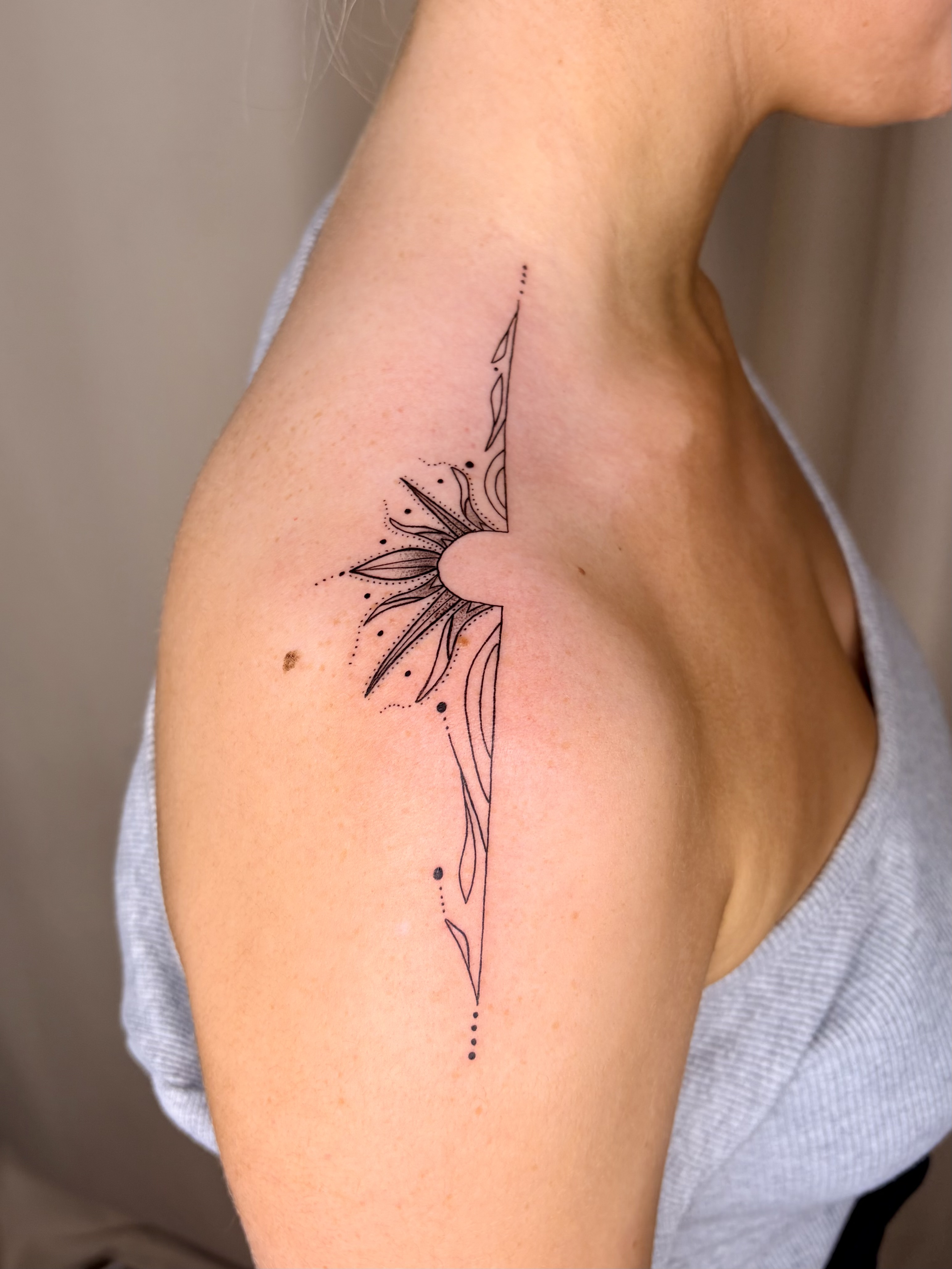 Tiny tattoo Perth - micro single needle design by The Evie Edit
